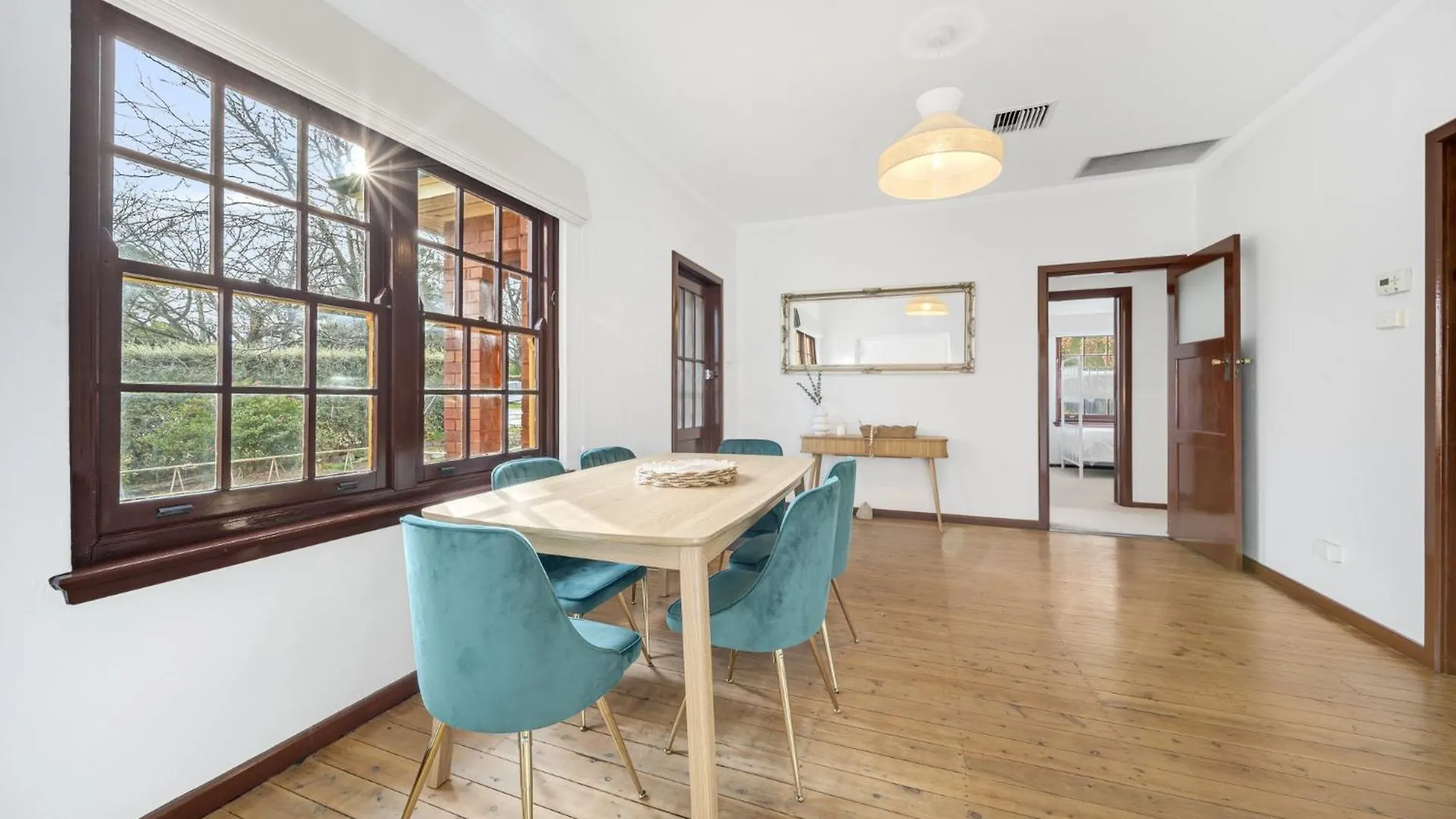 3-Bed Family Haven With Garden & Bbq Area Villa Canberra Holiday home